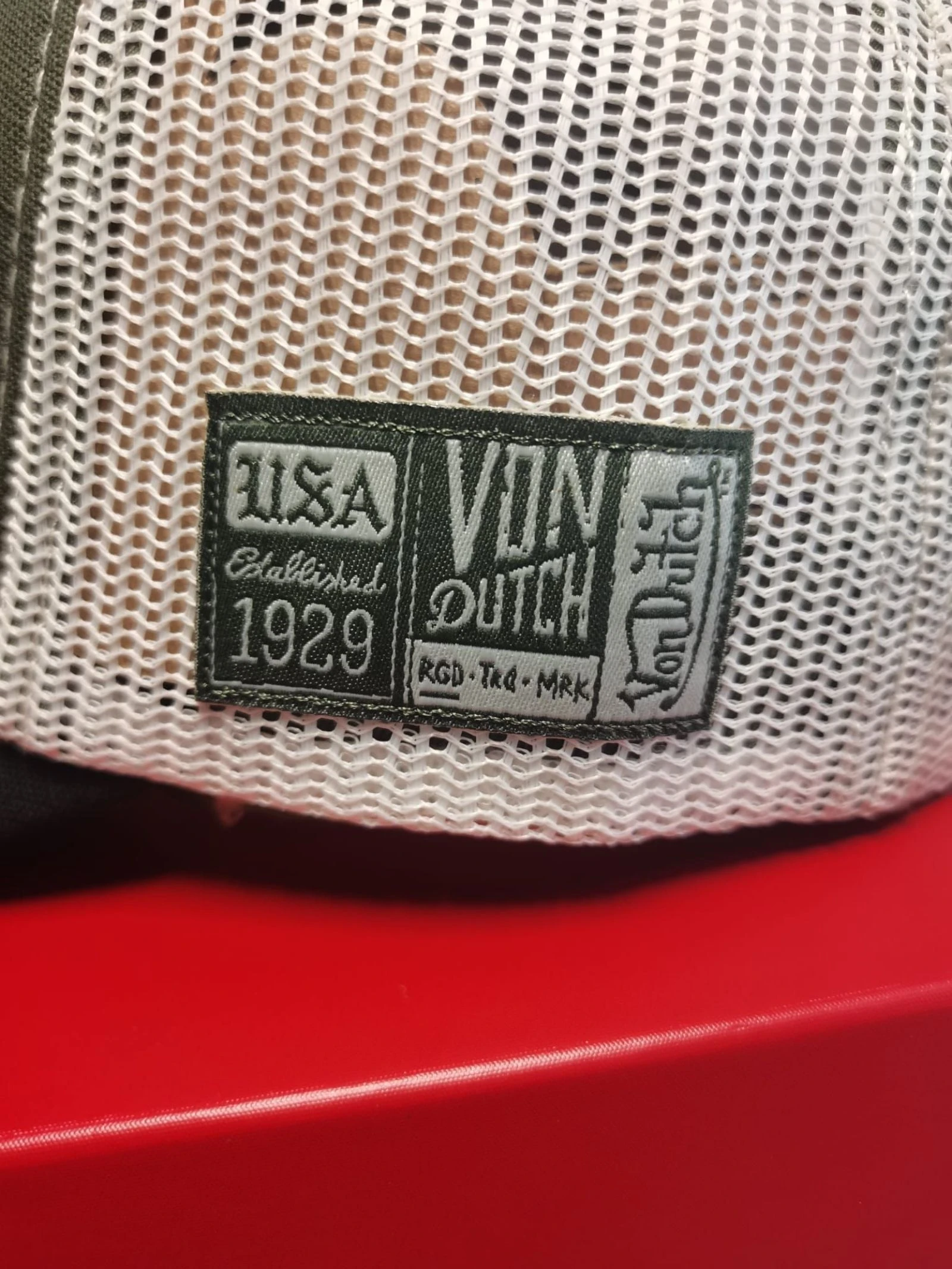 Von Ducht Cap – photo 10